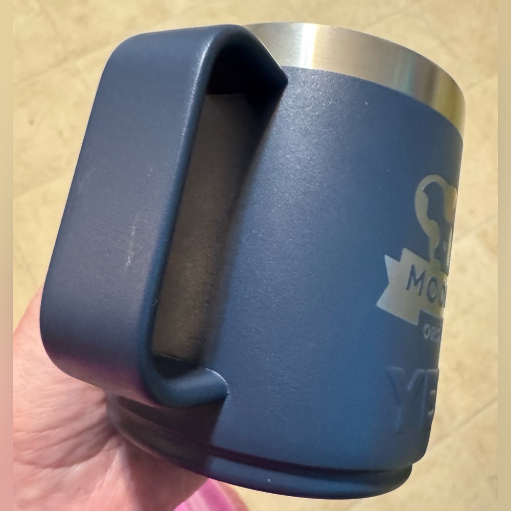YETI Rambler - Picture 8 of 11